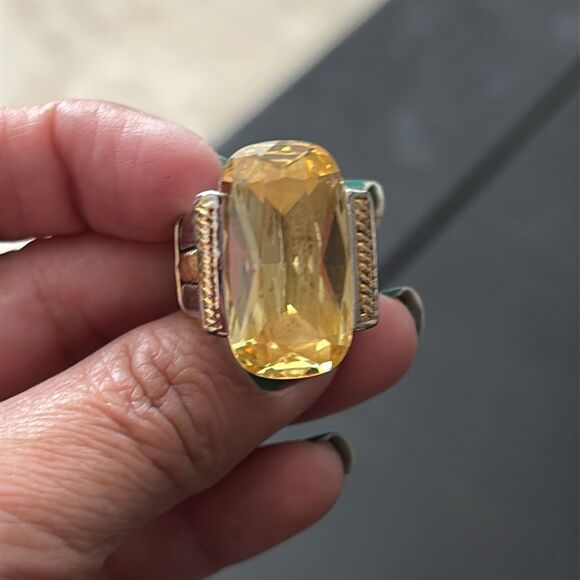 Yellow Gold & Silver Tone Chunky Cocktail Ring Size 5 - Picture 12 of 15